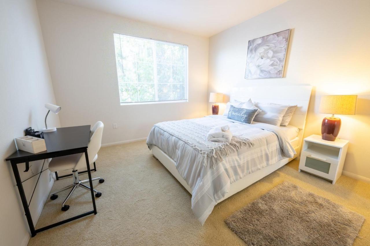 Luxury 2 Bedroom Apt In Marina Del Rey W Pool And Hot Tub Appartement *