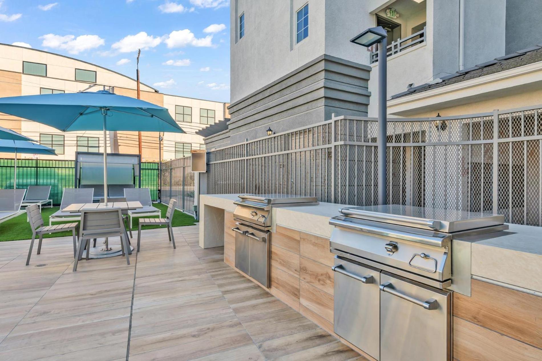 Luxury 2 Bedroom Apt In Marina Del Rey W Pool And Hot Tub Appartement *